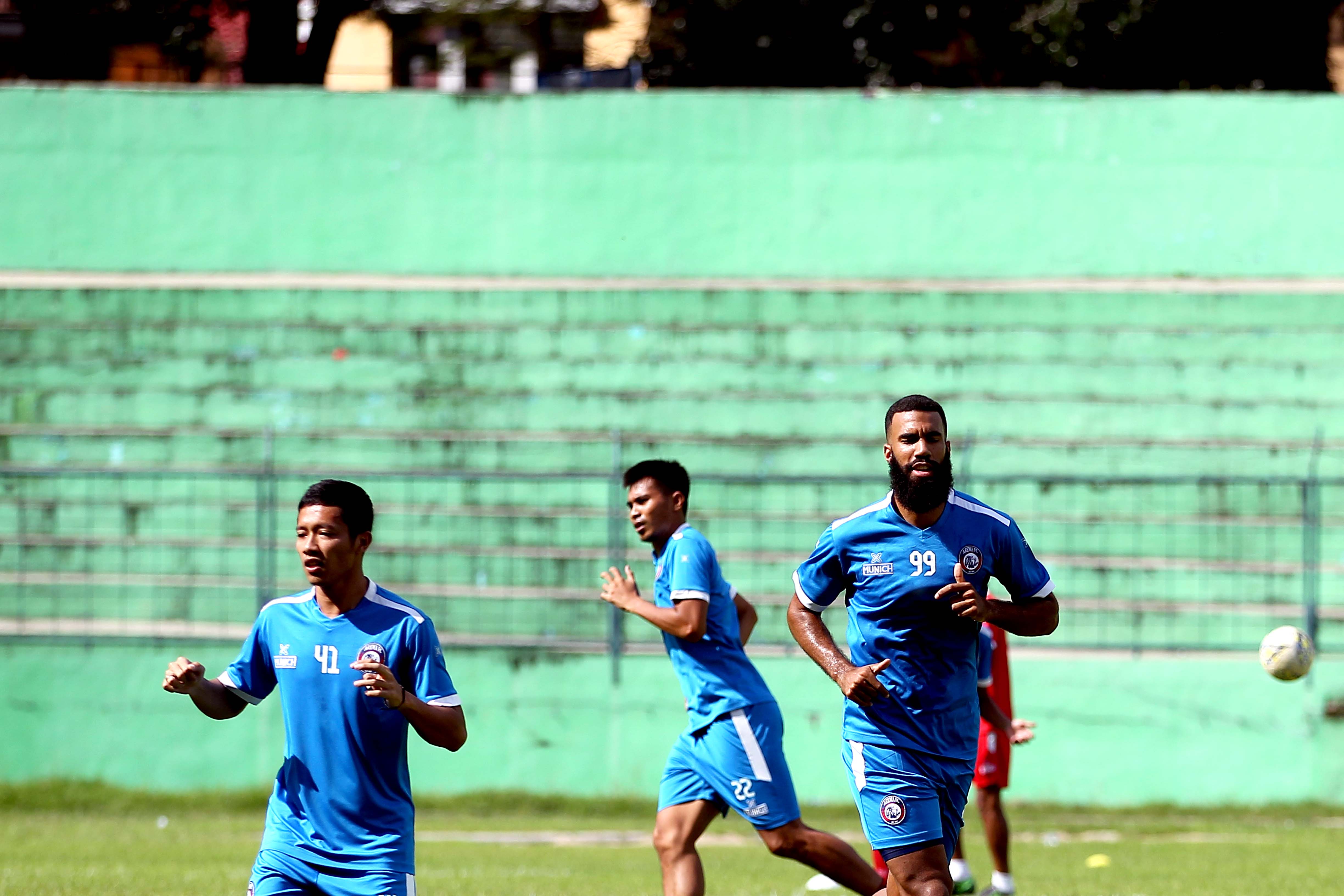 Sylvano Comvalius Jalani Debut Lawan PSIS Semarang